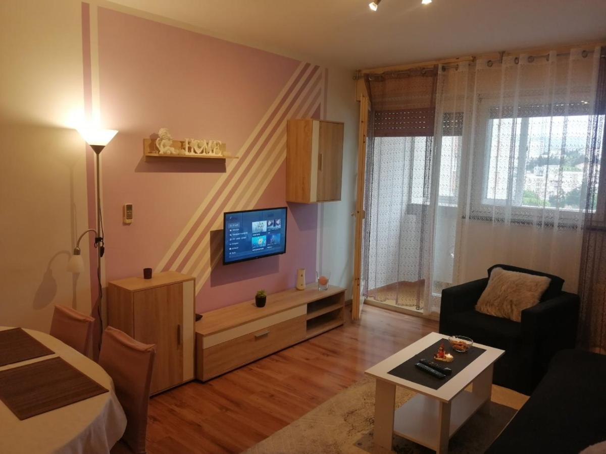 Apartman Dea Lägenhet Rijeka Exteriör bild